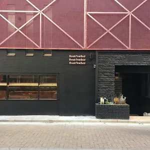 2* Hotel Book Tea Bed Shinjuku-gyoen